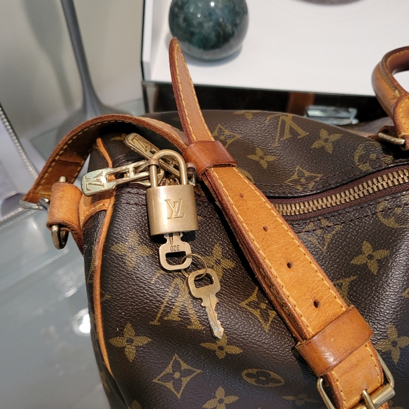 LOUIS VUITTON KEEPALL BANDOULIERE 45 - Picture 9 of 14